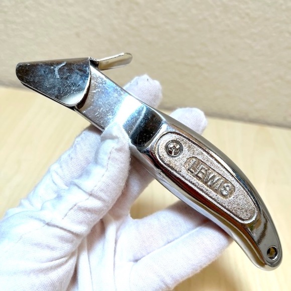 Lewis K310 Safety Utility Knife. 2 blades. Sturdy, Metal.Like New, Unused. - Picture 1 of 5